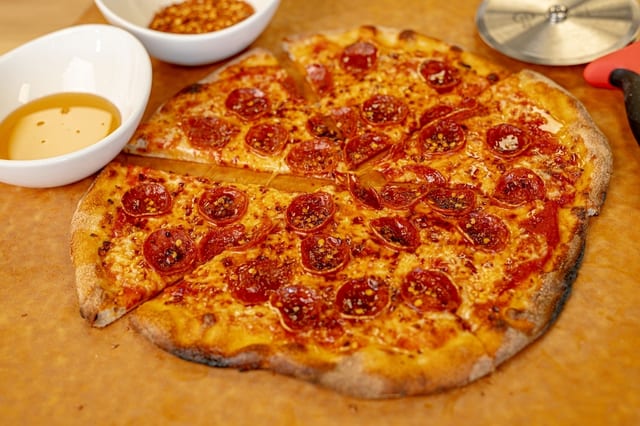 Sm Pepperoni Honey Pie.