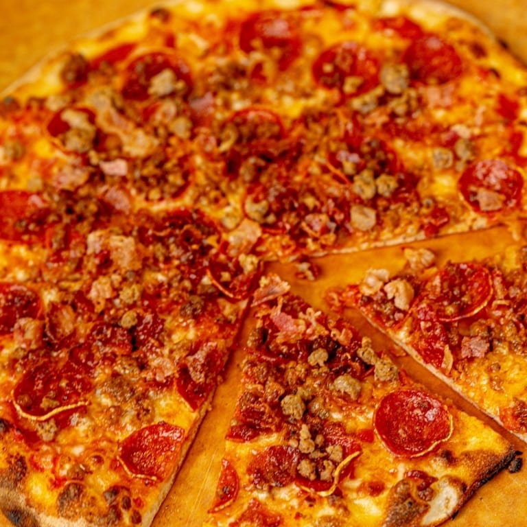 Philly Cheesesteak Pizza Delight