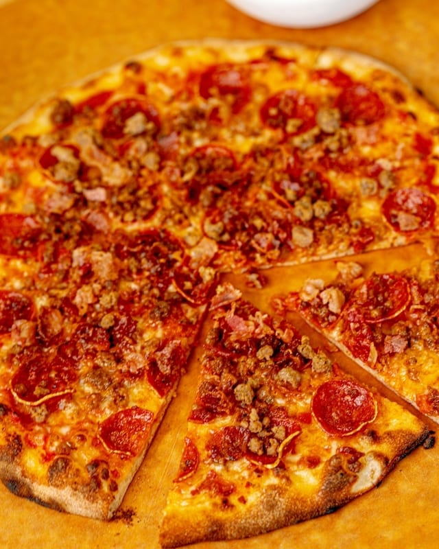 Lg Pizza di Carne.